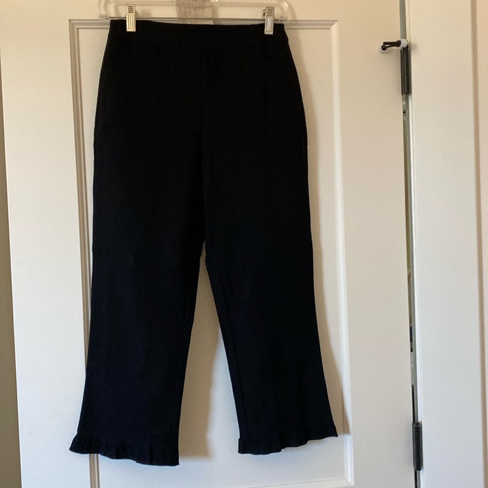 Tribal black pant cropped with ruffle hem